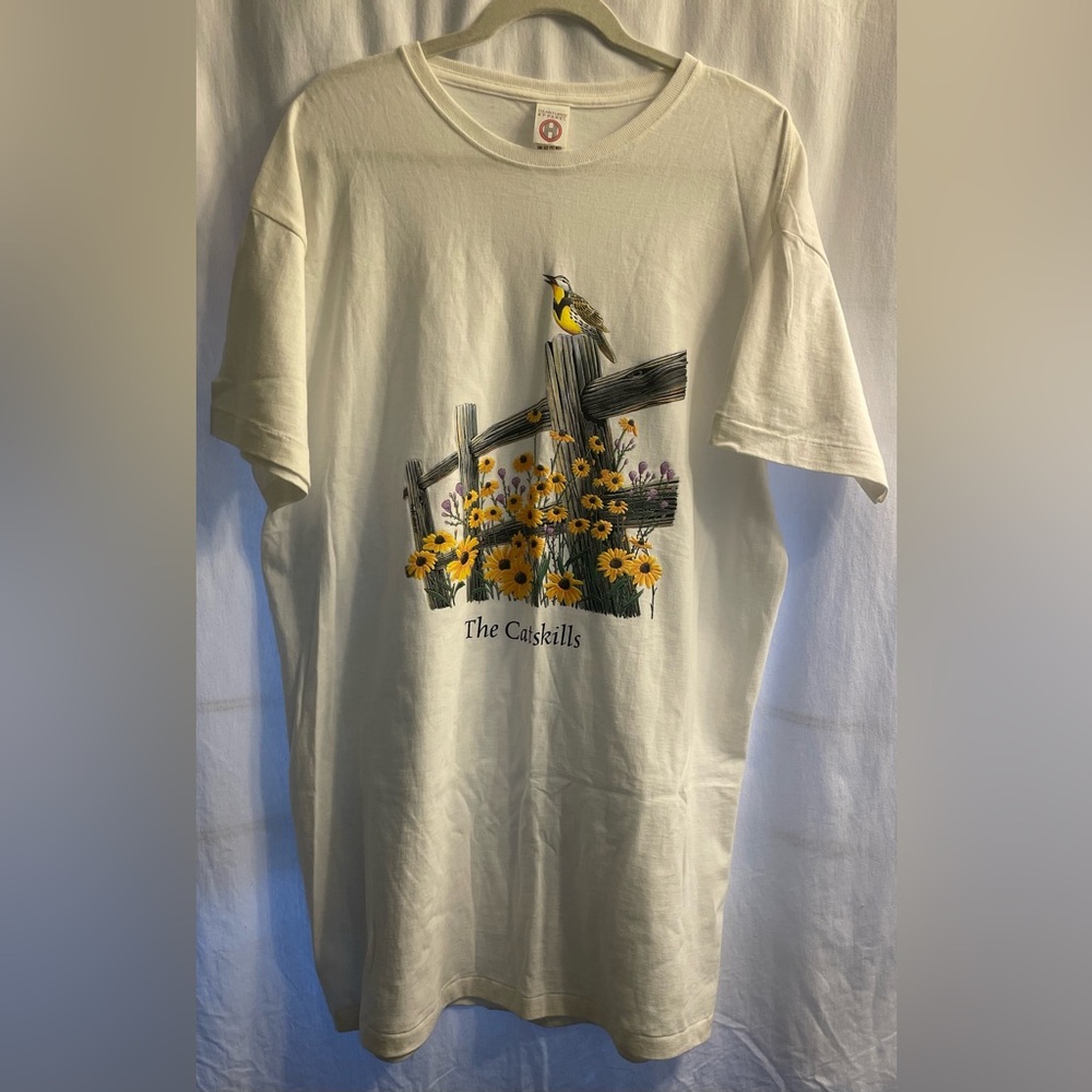 Cream White oversized one sized shirt “The Catskills” birds tranquil sleep shirt